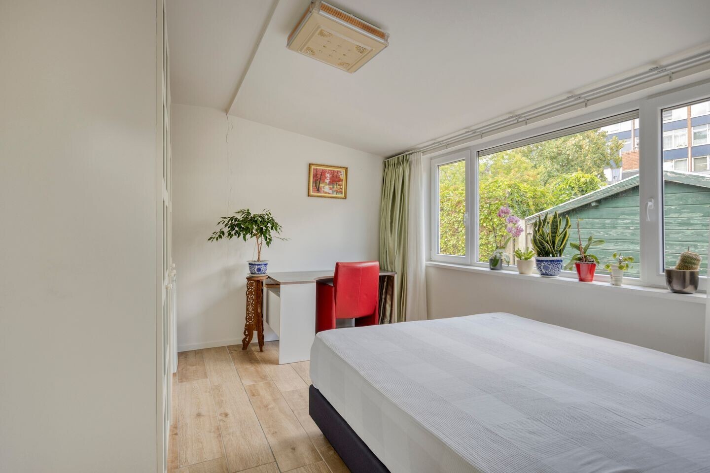 Tussenwoning te koop: De Houtmanstraat 9, Arnhem