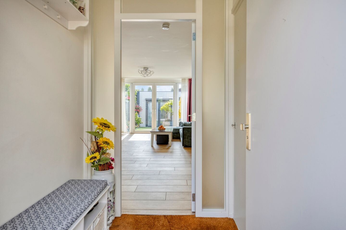 Tussenwoning te koop: De Houtmanstraat 9, Arnhem