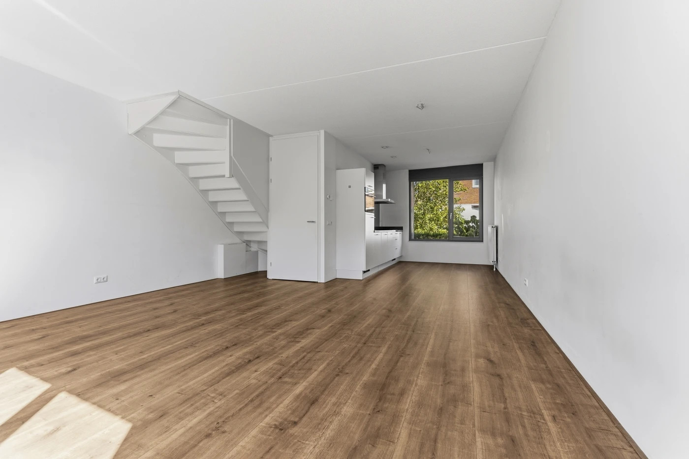 Tussenwoning te koop: Haringvliet 34, Arnhem
