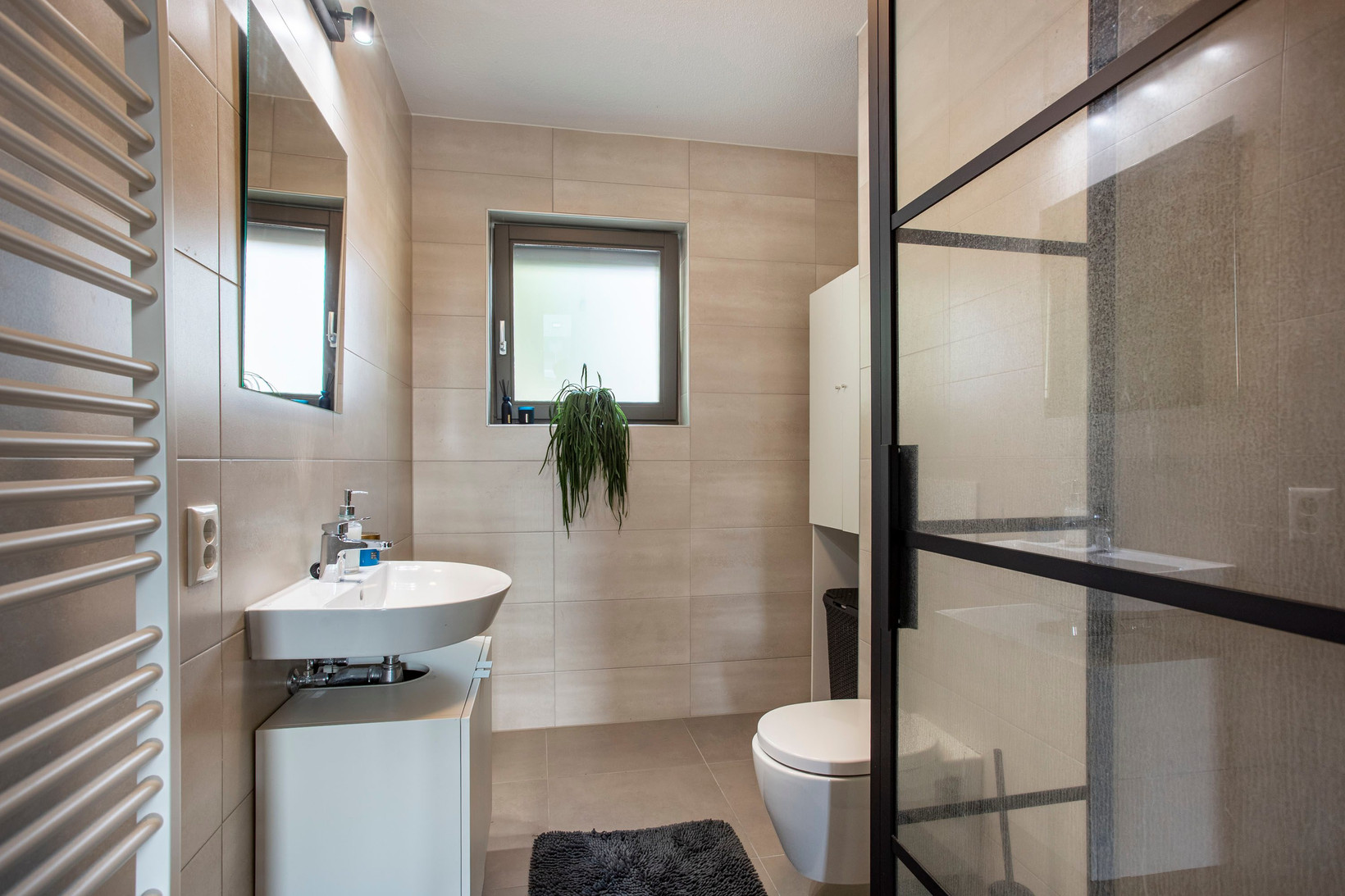 Tussenwoning te koop: Thomas J. Witteroosstraat 9, Arnhem
