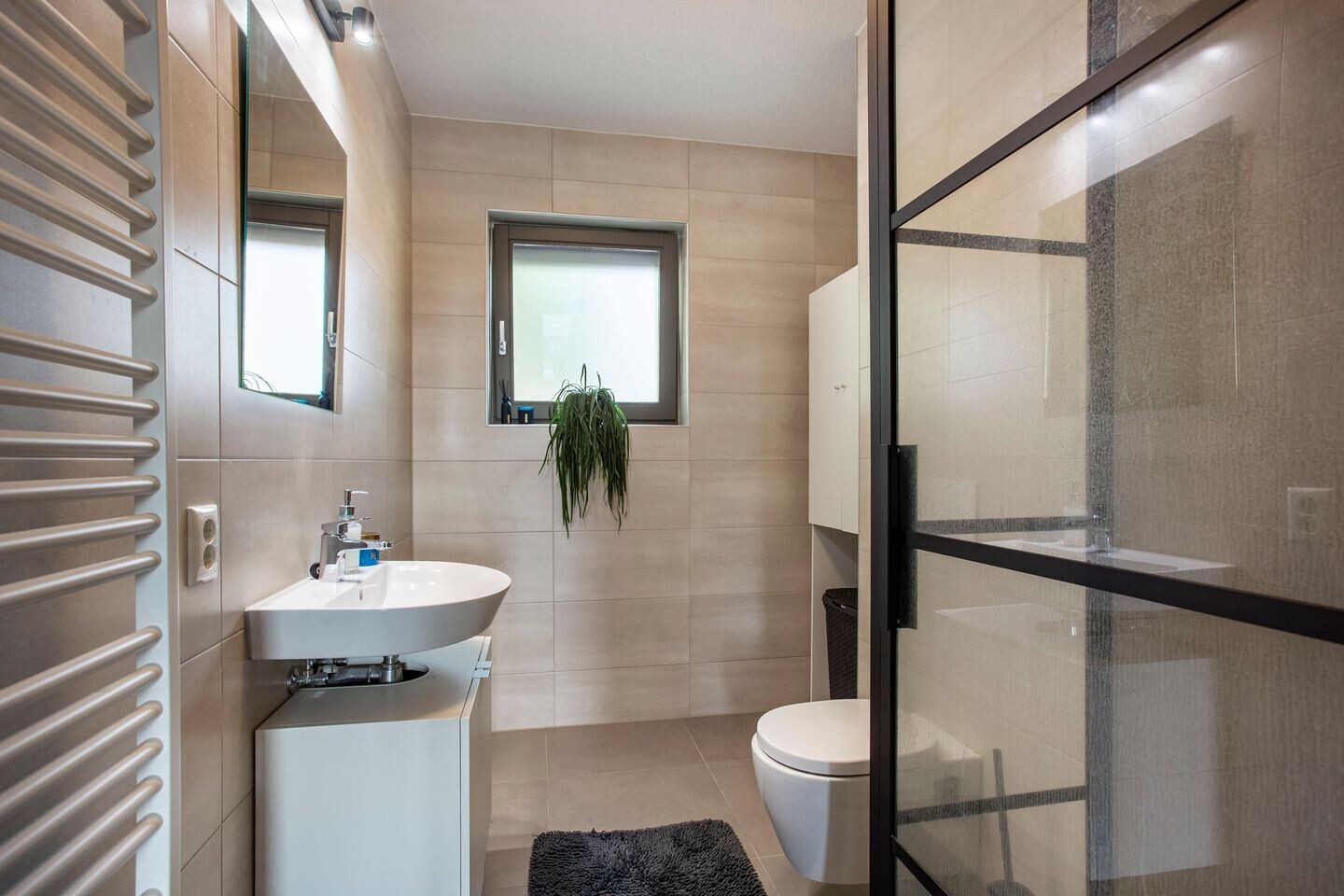 Tussenwoning te koop: Thomas J. Witteroosstraat 9, Arnhem