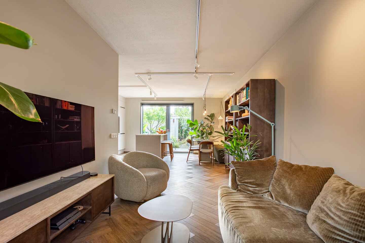 Tussenwoning te koop: Thomas J. Witteroosstraat 9, Arnhem