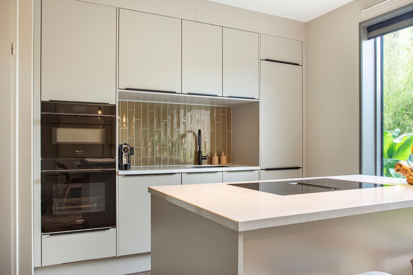 Tussenwoning te koop: Thomas J. Witteroosstraat 9, Arnhem