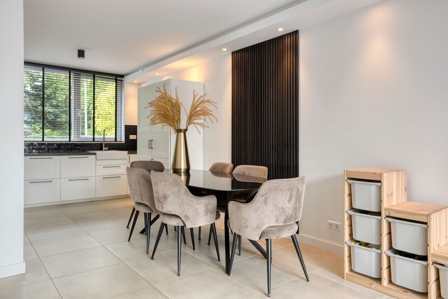 Tussenwoning te koop: Broekstraat 219, Arnhem