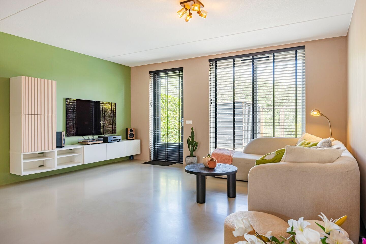 Tussenwoning te koop: Eimersland 23, Arnhem