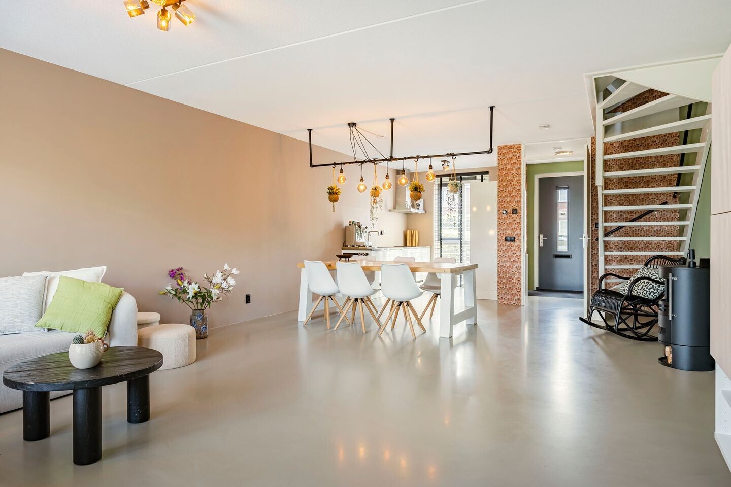 Tussenwoning te koop: Eimersland 23, Arnhem