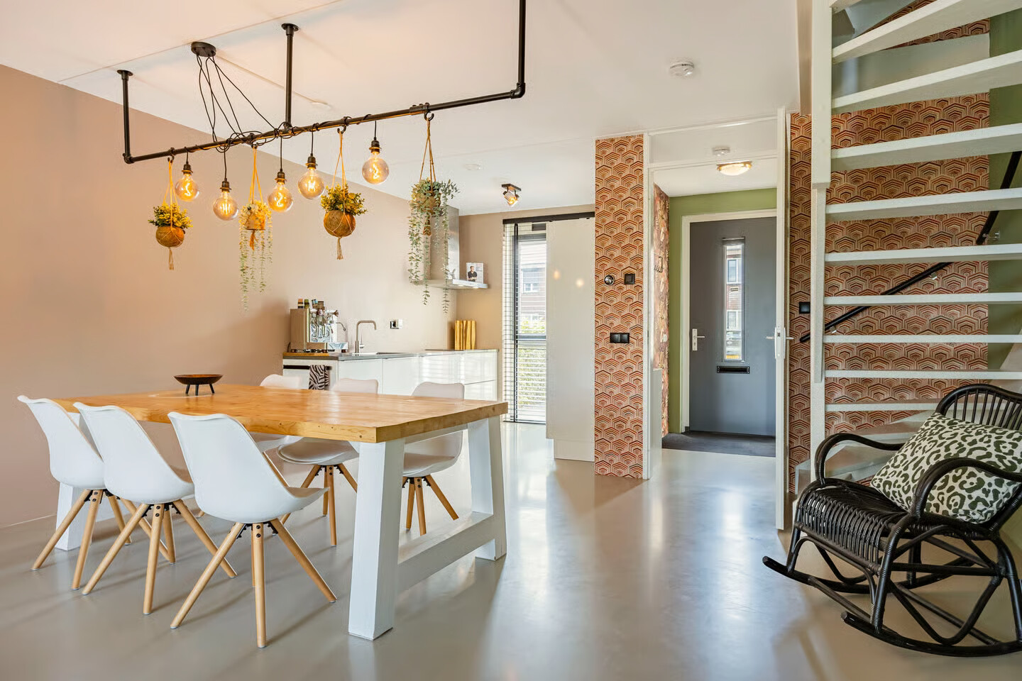 Tussenwoning te koop: Eimersland 23, Arnhem