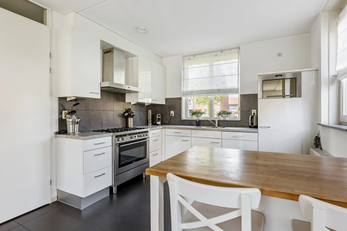 Twee-onder-één-kap te koop: Stadswaardenlaan 28, Arnhem