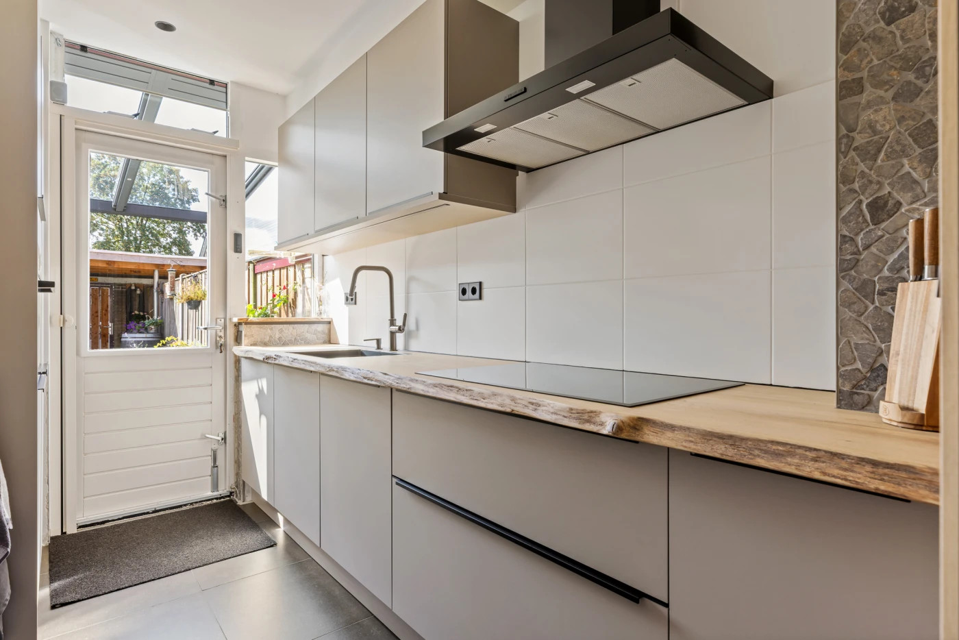 Tussenwoning te koop: Raaihof 38, Arnhem