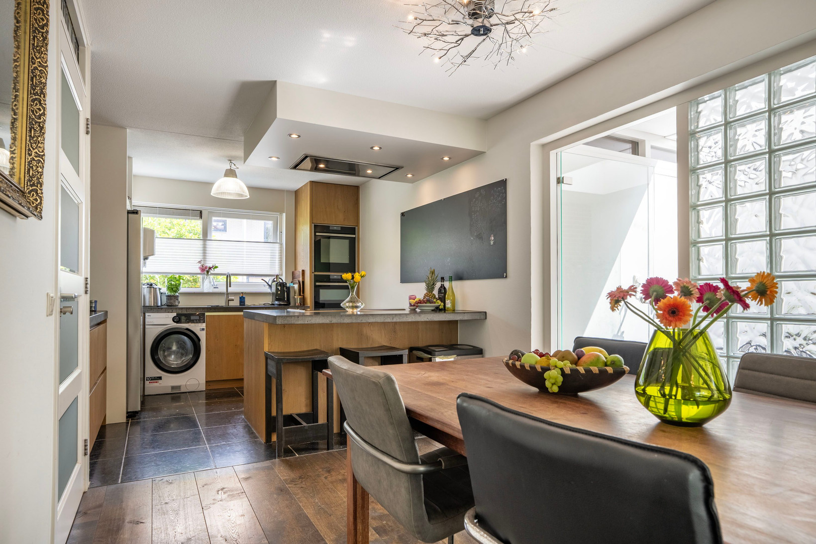 Appartement te koop: Mr J.M. de Kempenaersingel 56, Arnhem