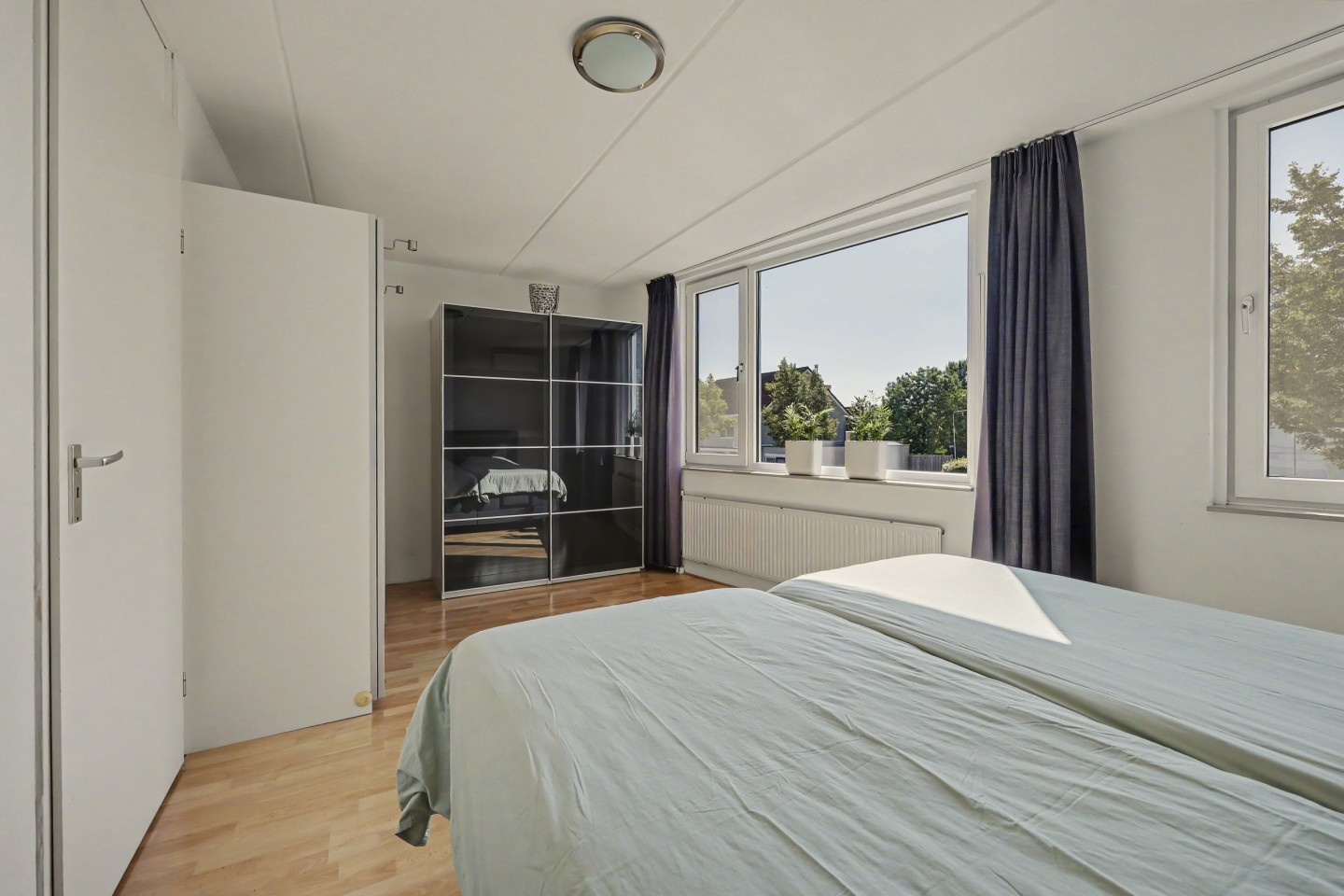Tussenwoning te koop: Mr J.M. de Kempenaersingel 25, Arnhem