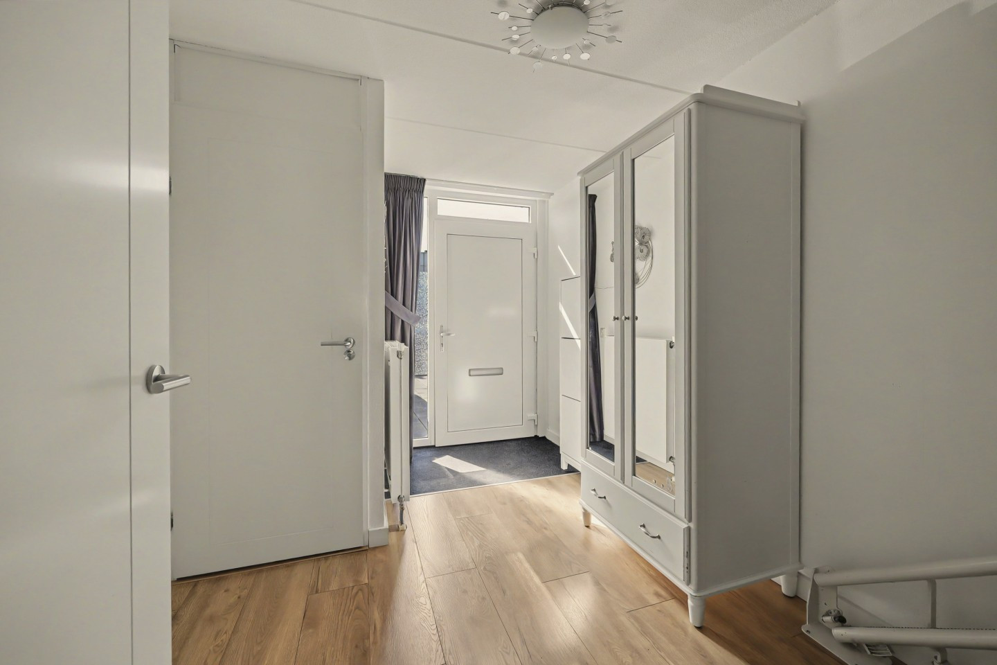 Tussenwoning te koop: Mr J.M. de Kempenaersingel 25, Arnhem