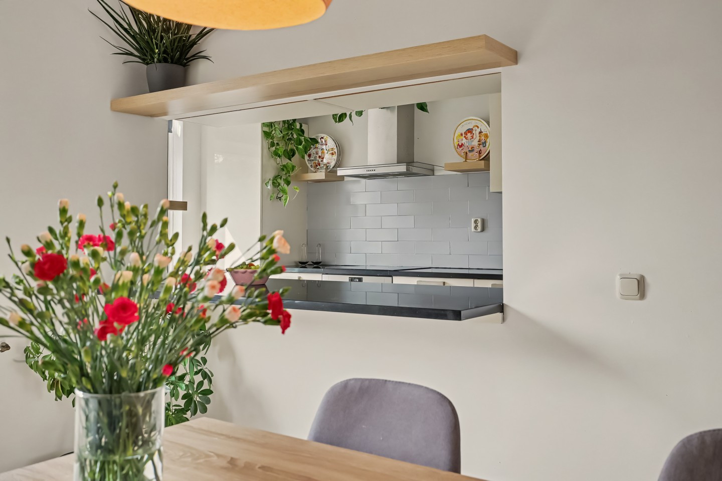 Tussenwoning te koop: Belle van Zuylenstraat 37, Arnhem