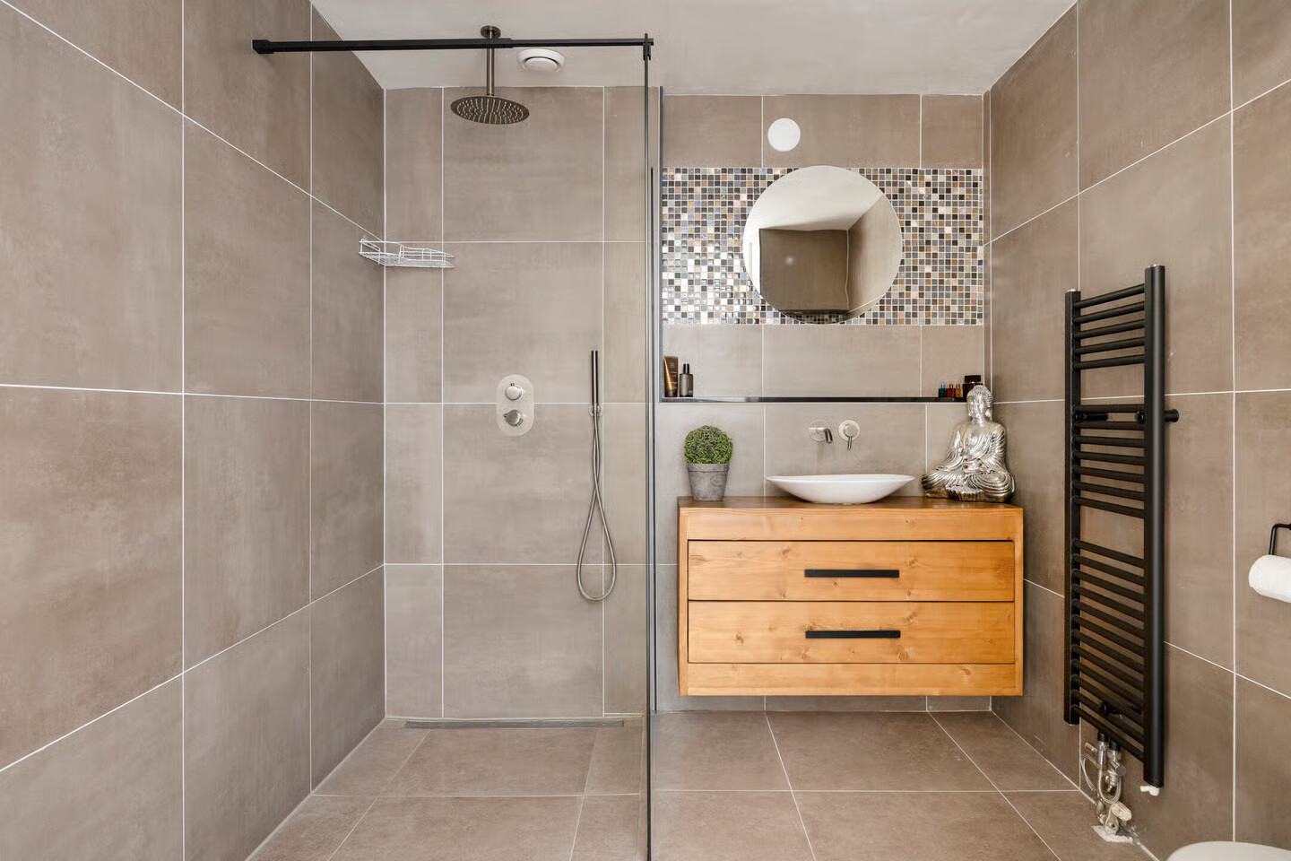 Tussenwoning te koop: Simon Carmiggelthof 10, Arnhem