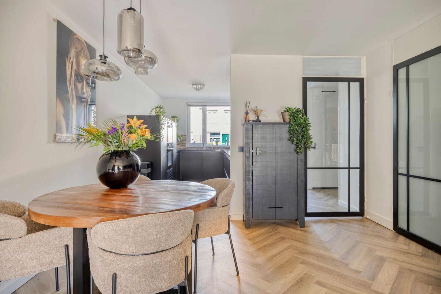 Tussenwoning te koop: Simon Carmiggelthof 10, Arnhem