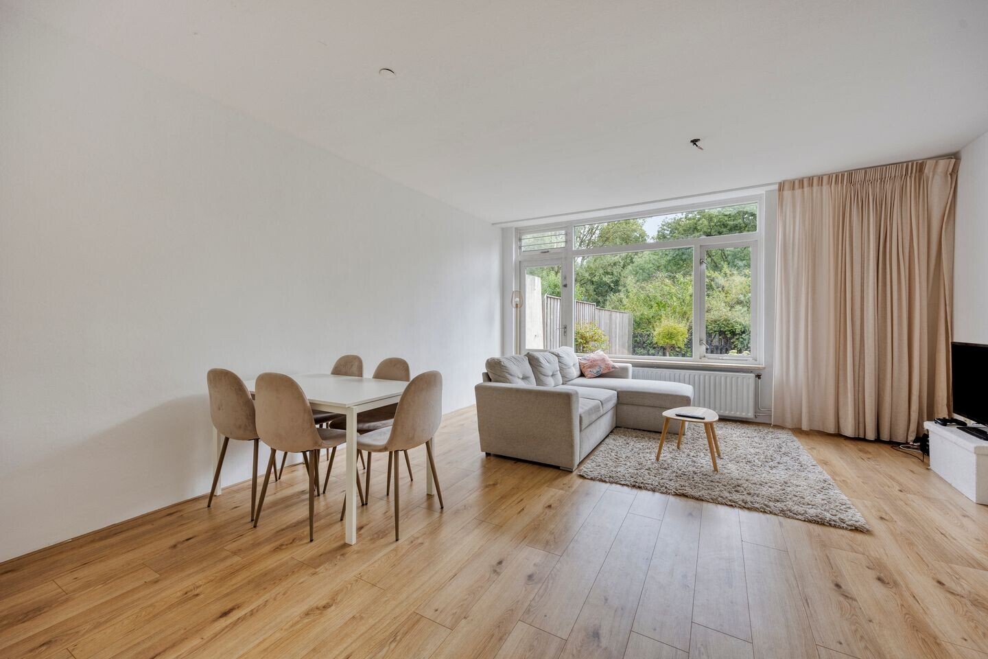Tussenwoning te koop: Hoogvliethof 17, Arnhem