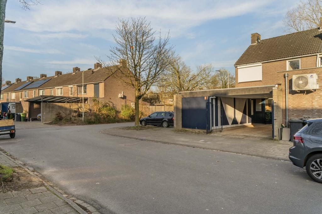 Hoekwoning te koop: Meerkerkstraat 1, Arnhem