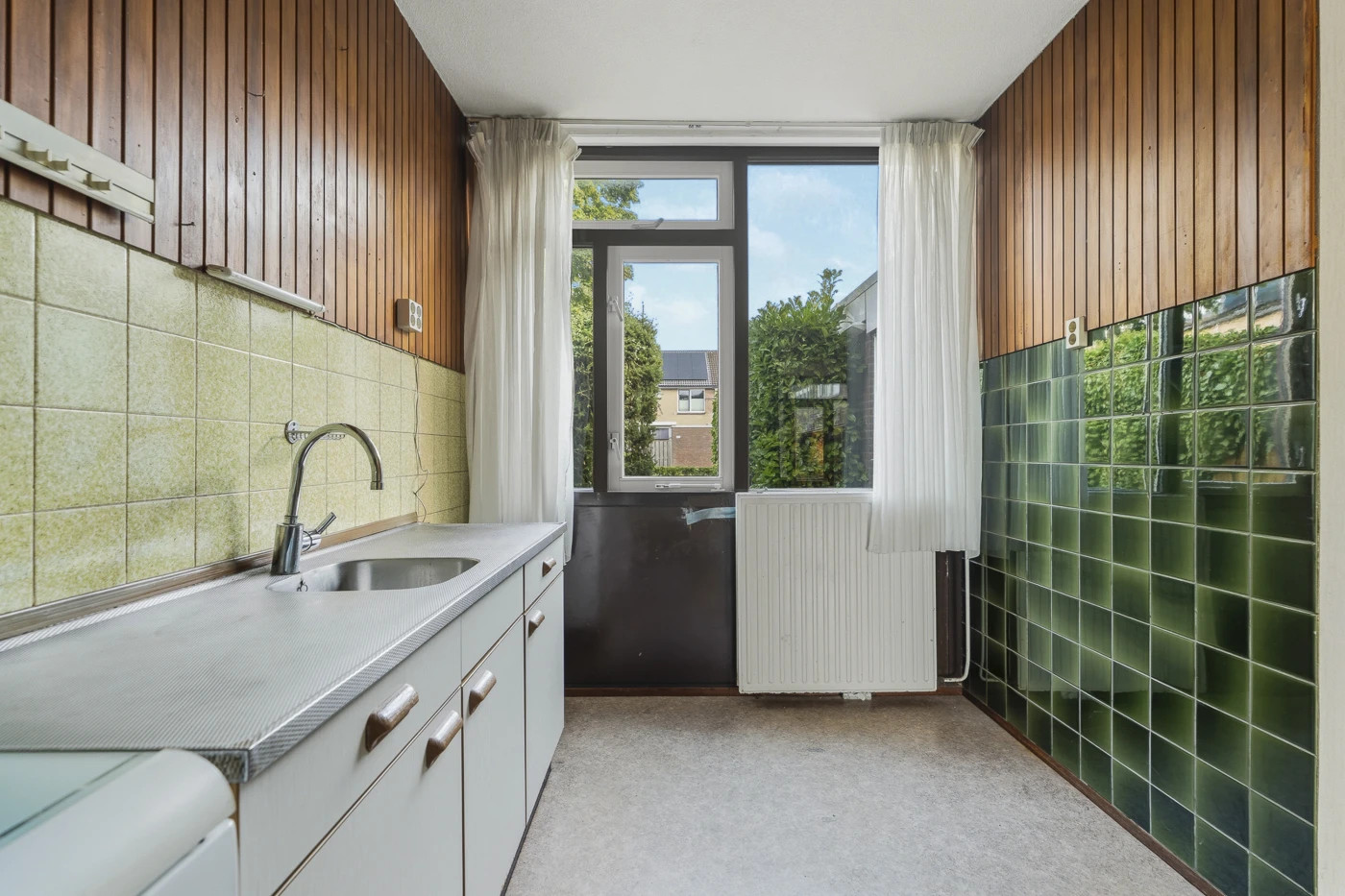 Hoekwoning te koop: Helmondstraat 49, Arnhem