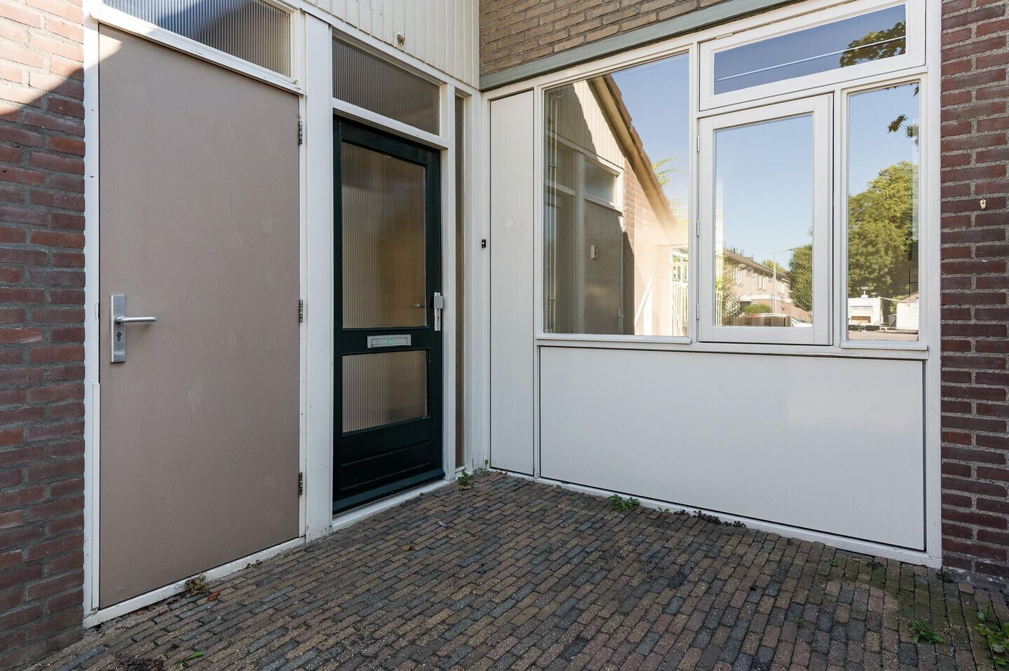 Tussenwoning te koop: Helmondstraat 73, Arnhem