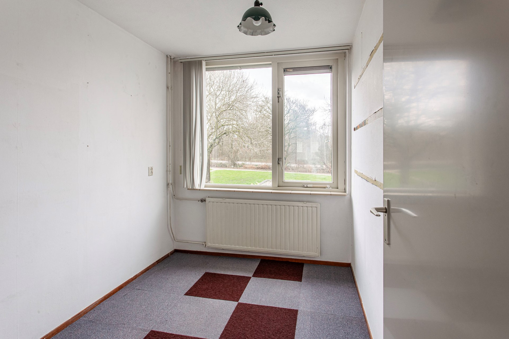 Tussenwoning te koop: Helmondstraat 66, Arnhem
