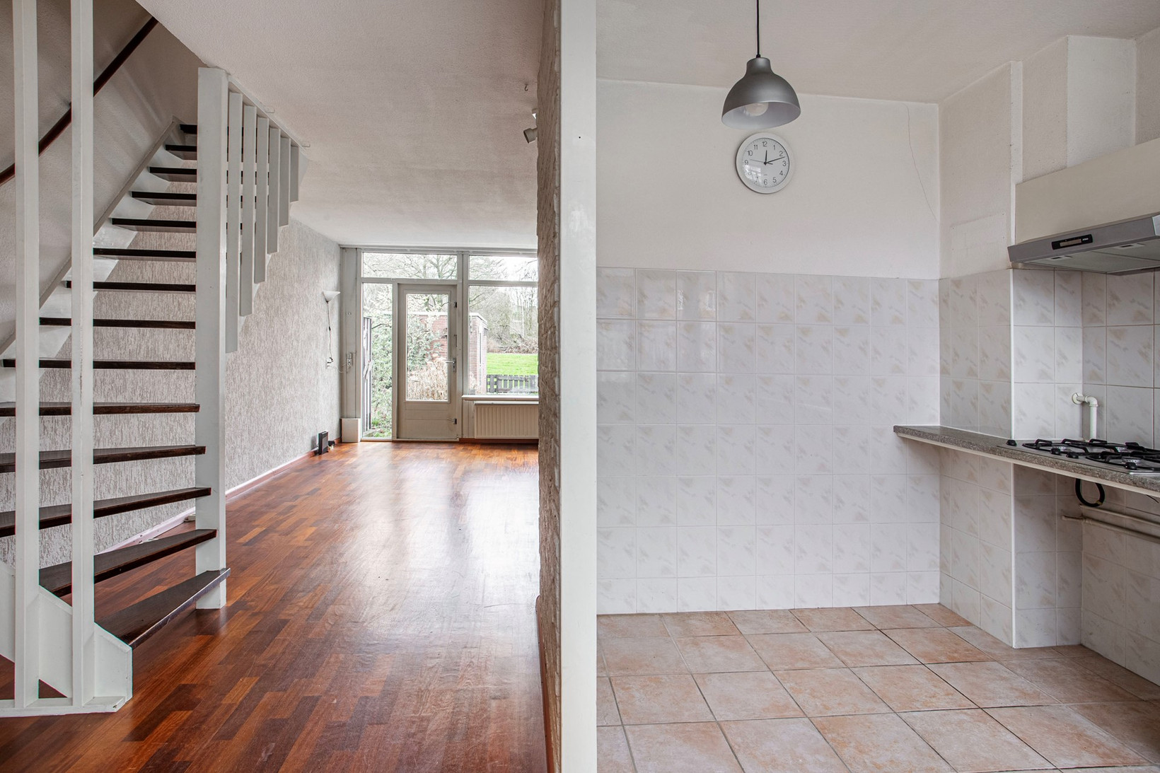 Tussenwoning te koop: Helmondstraat 66, Arnhem