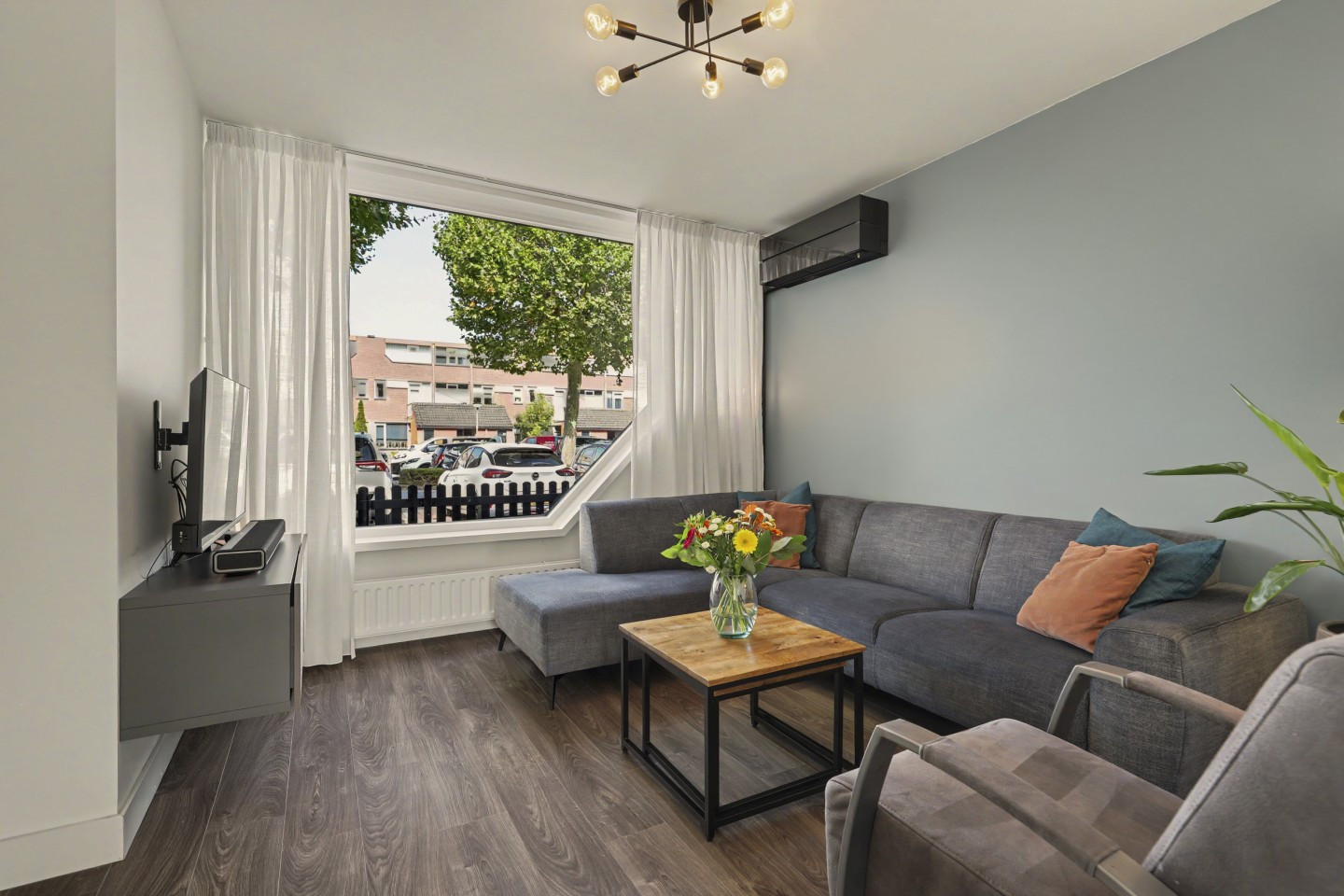 Tussenwoning te koop: Bredasingel 193, Arnhem