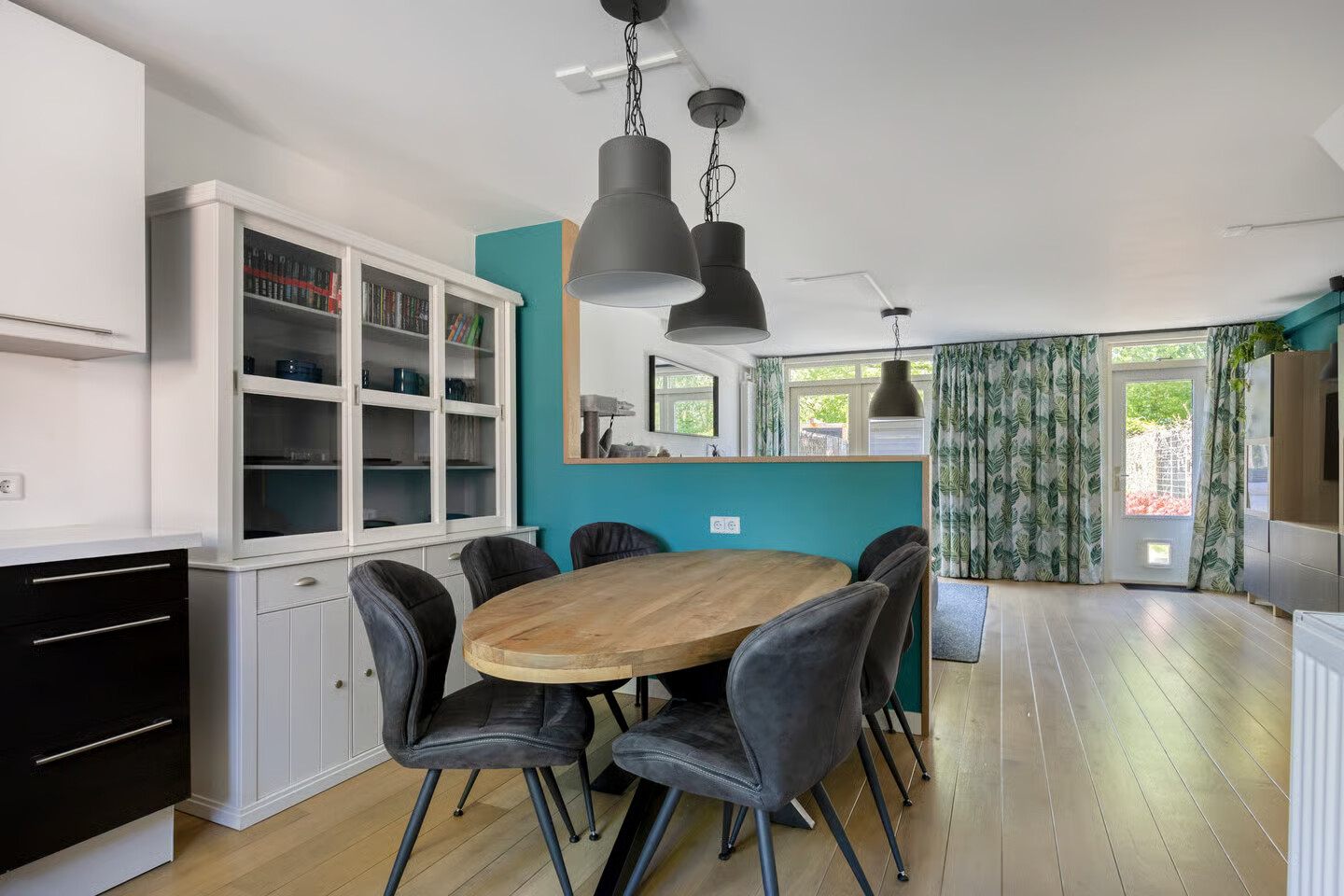 Tussenwoning te koop: Eindhovensingel 117, Arnhem