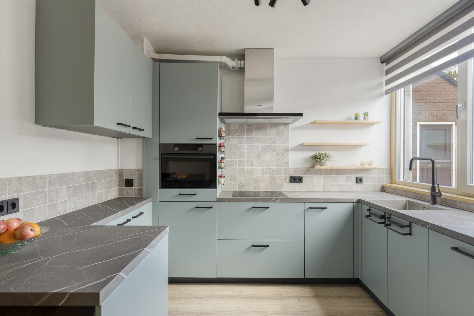 Tussenwoning te koop: Lieshoutstraat 20, Arnhem