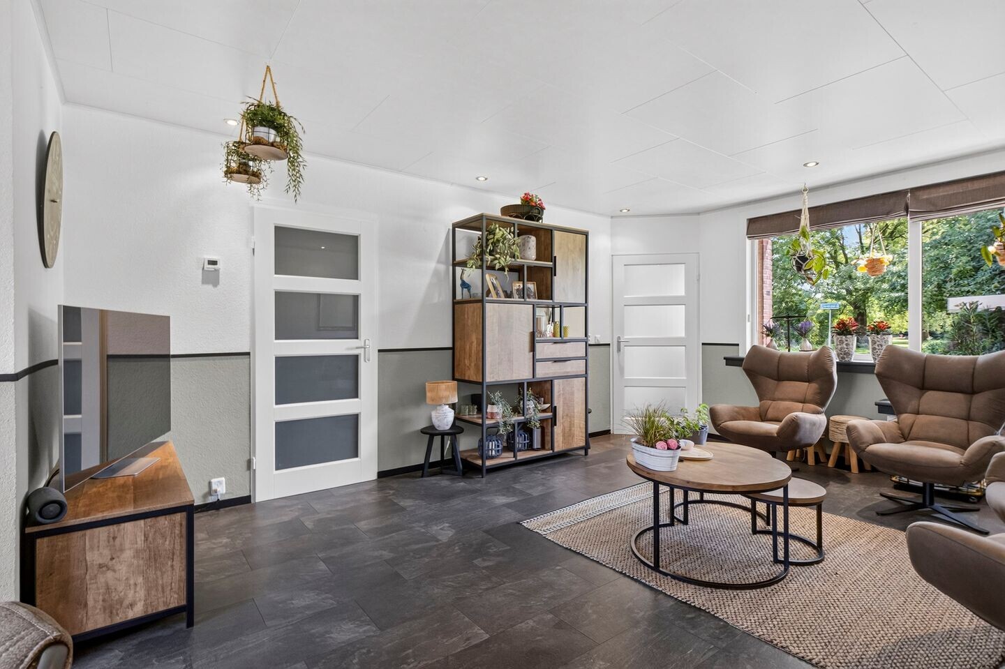 Tussenwoning te koop: Woudrichemstraat 117, Arnhem