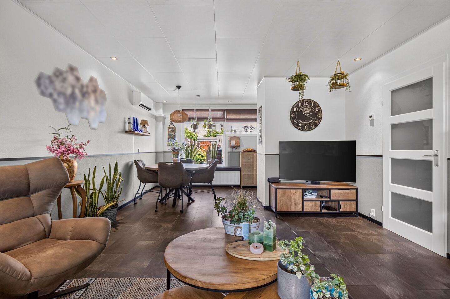 Tussenwoning te koop: Woudrichemstraat 117, Arnhem