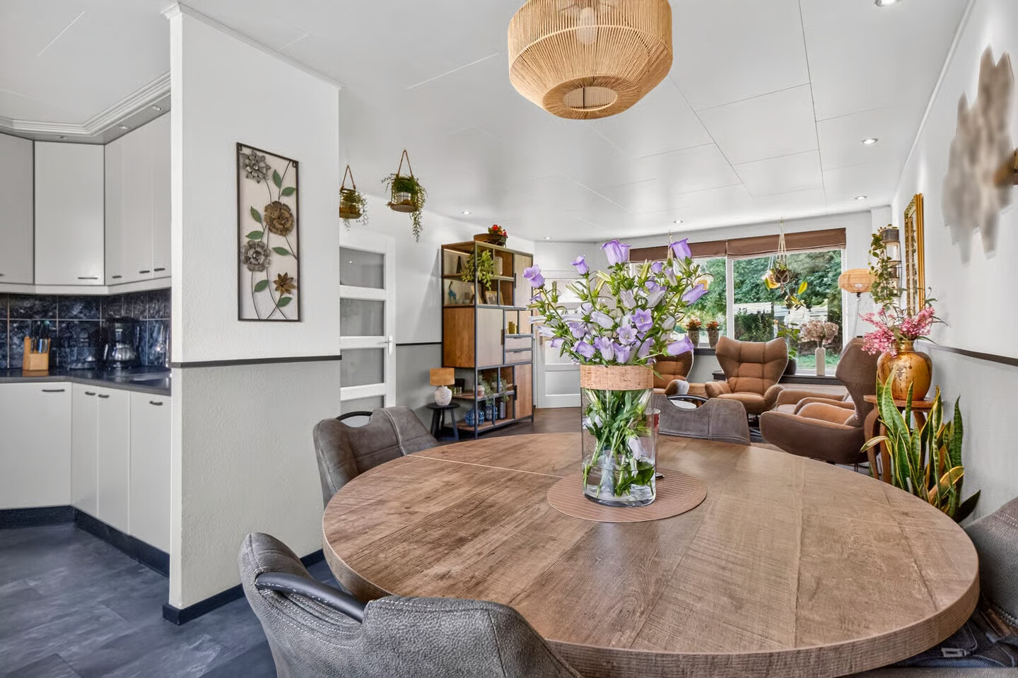 Tussenwoning te koop: Woudrichemstraat 117, Arnhem