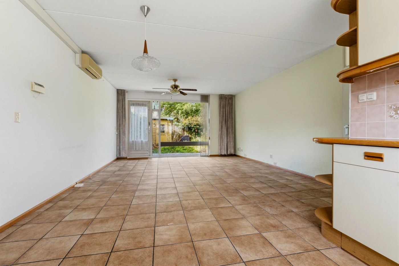 Tussenwoning te koop: Kroonse Wal 65, Arnhem