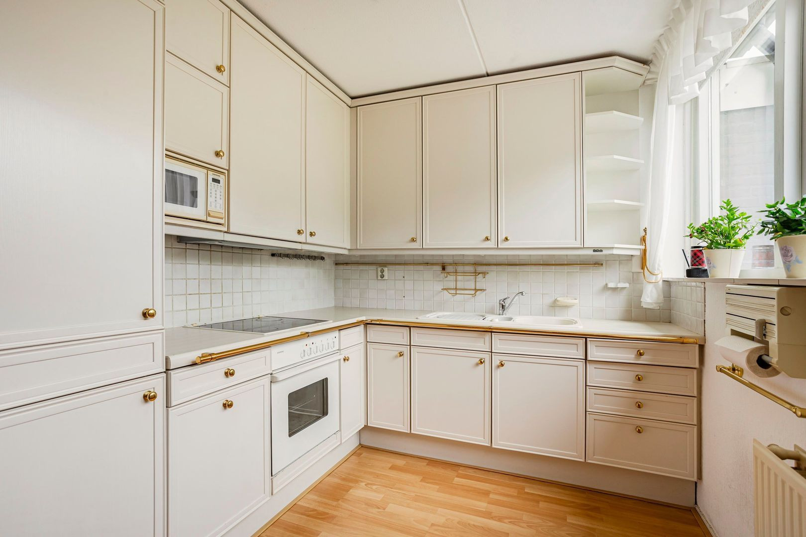Hoekwoning te koop: Hoensbroekstraat 136, Arnhem