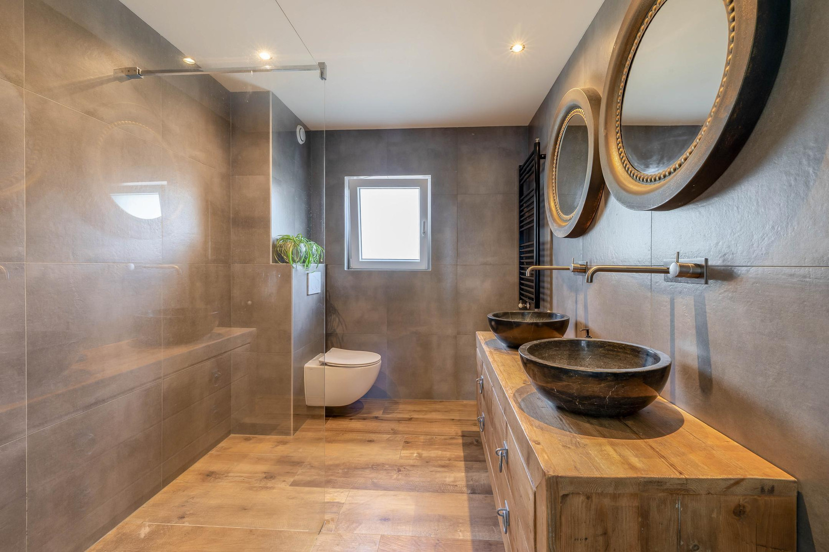 Tussenwoning te koop: Milsbeekstraat 5, Arnhem