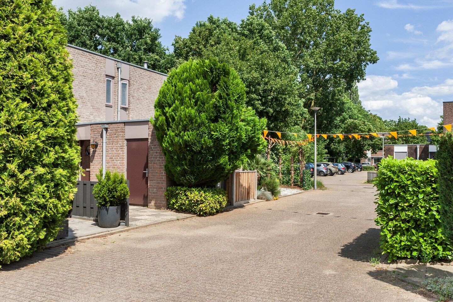 Tussenwoning te koop: Buggenumstraat 49, Arnhem