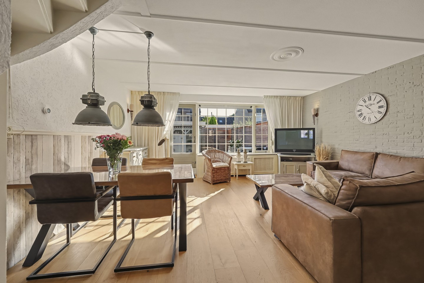 Tussenwoning te koop: Horststraat 16, Arnhem