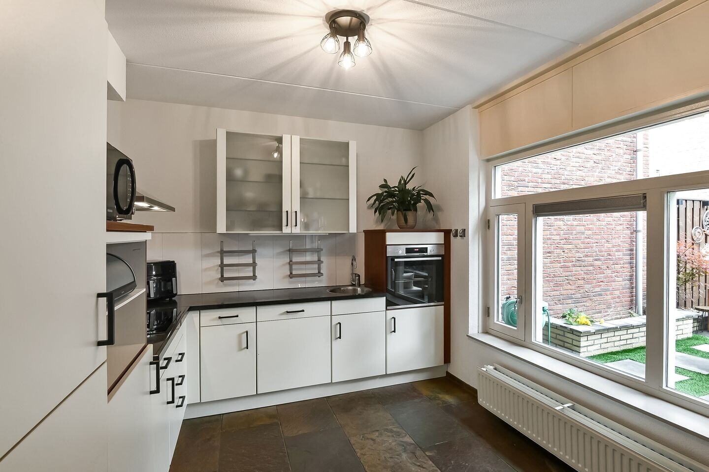 Tussenwoning te koop: Fruittelerserf 8, Arnhem