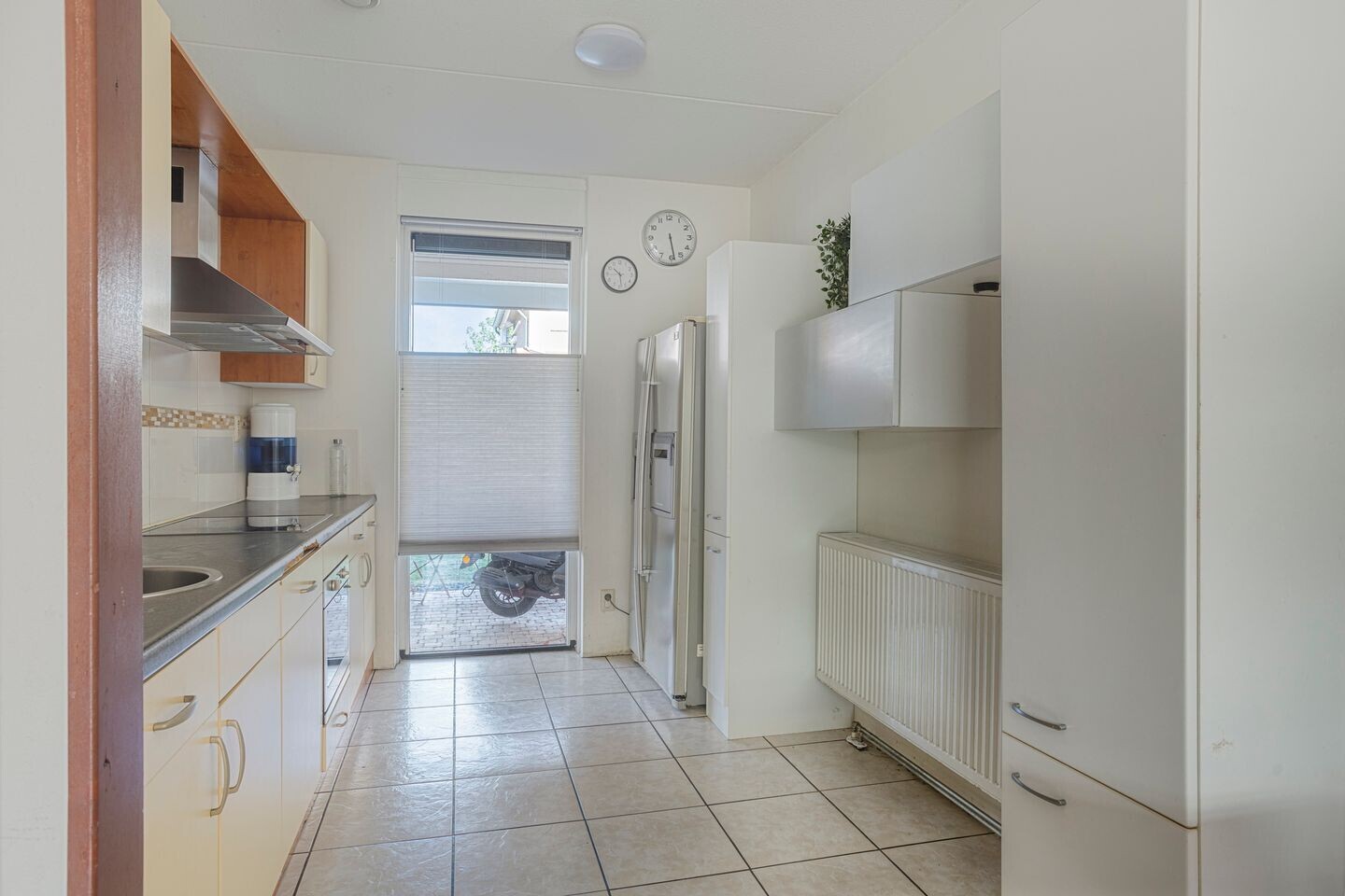 Tussenwoning te koop: Hunnenveld 11, Arnhem