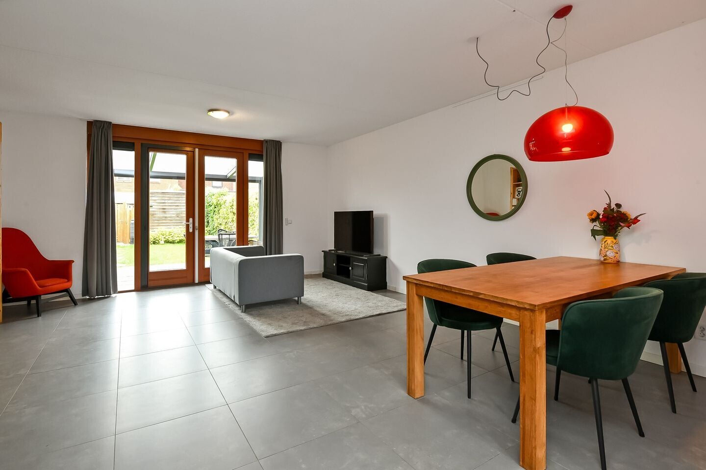 Tussenwoning te koop: Schoolmeesterwaard 23, Arnhem