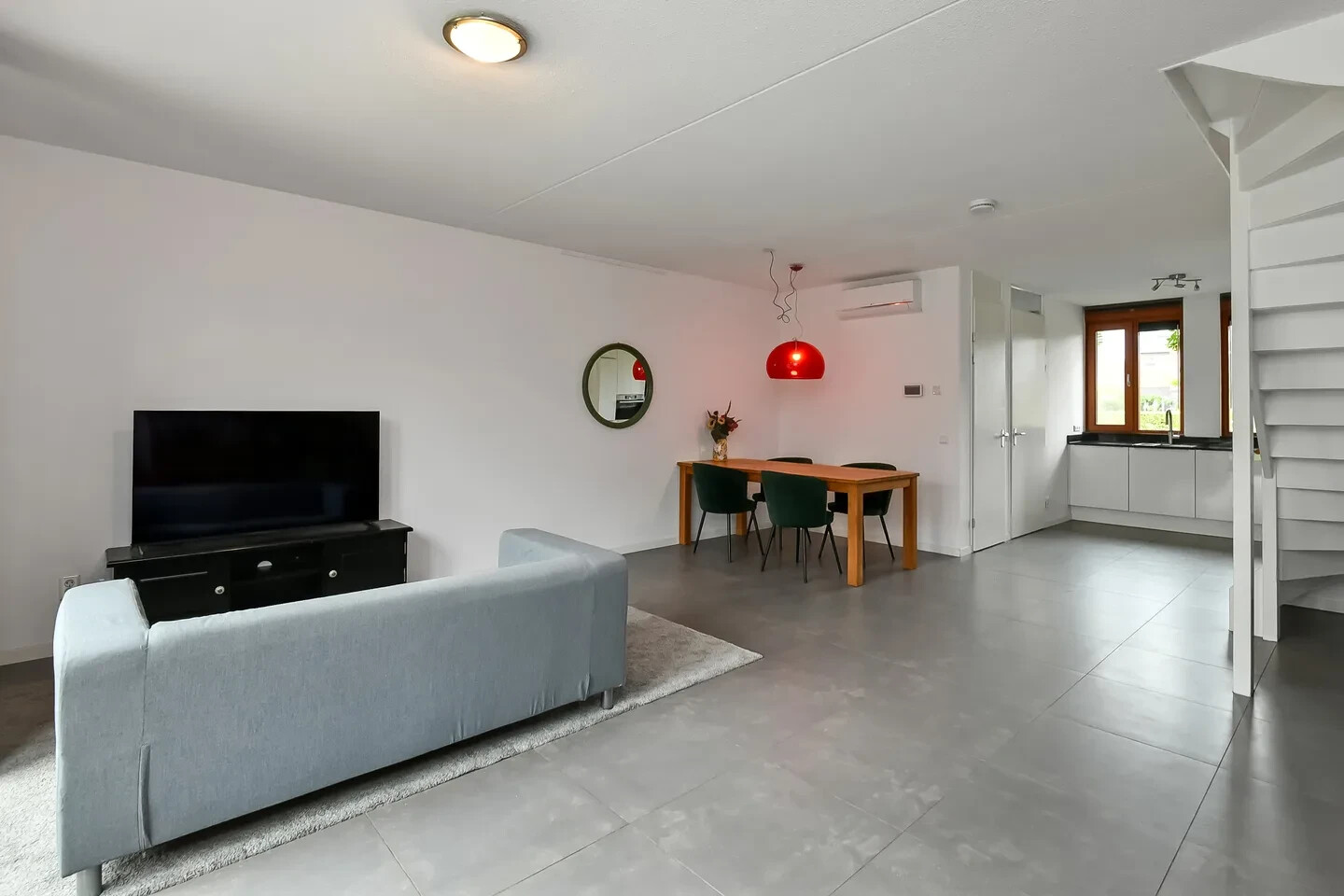 Tussenwoning te koop: Schoolmeesterwaard 23, Arnhem