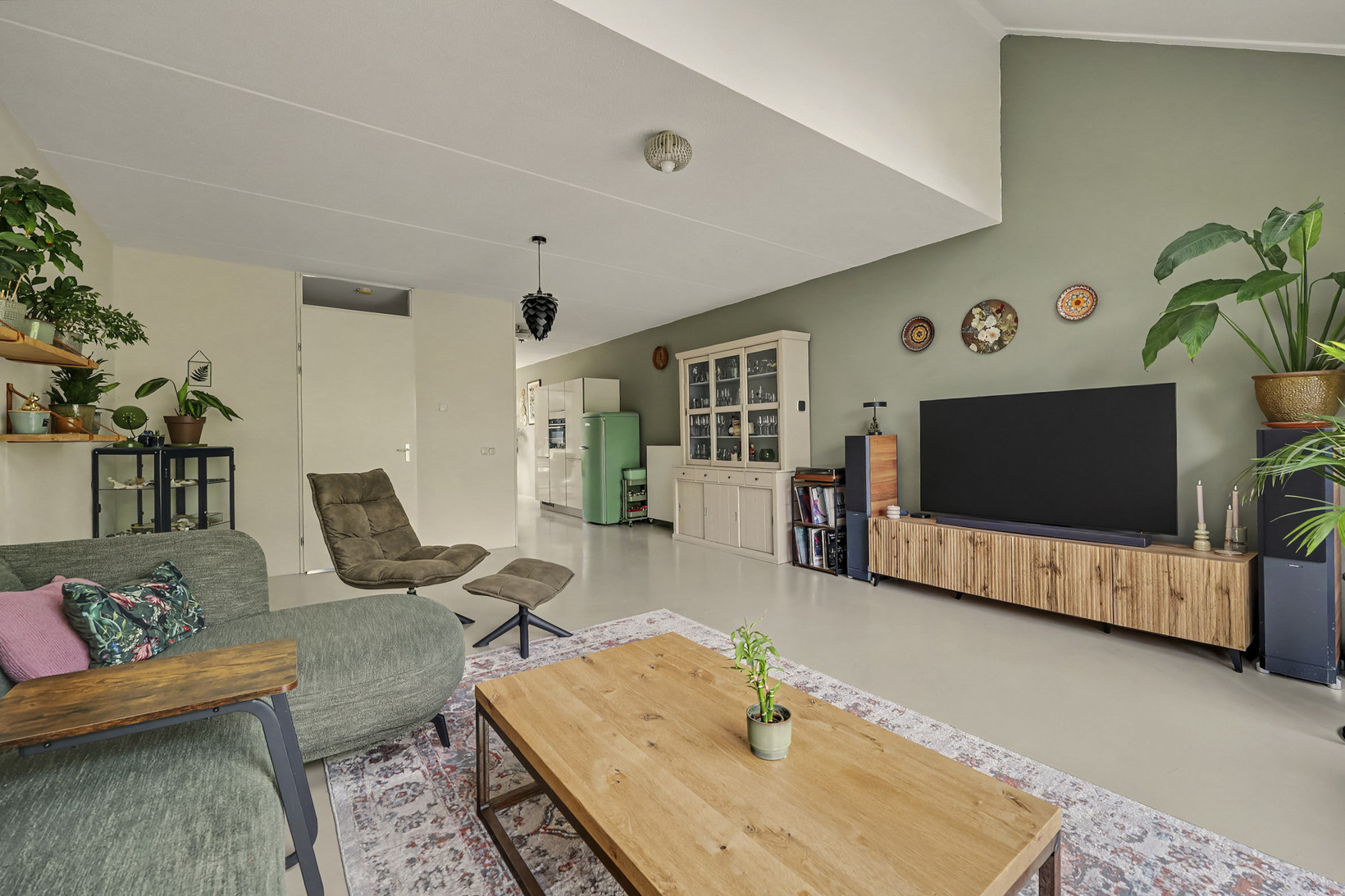 Tussenwoning te koop: Kustvaart 47, Arnhem