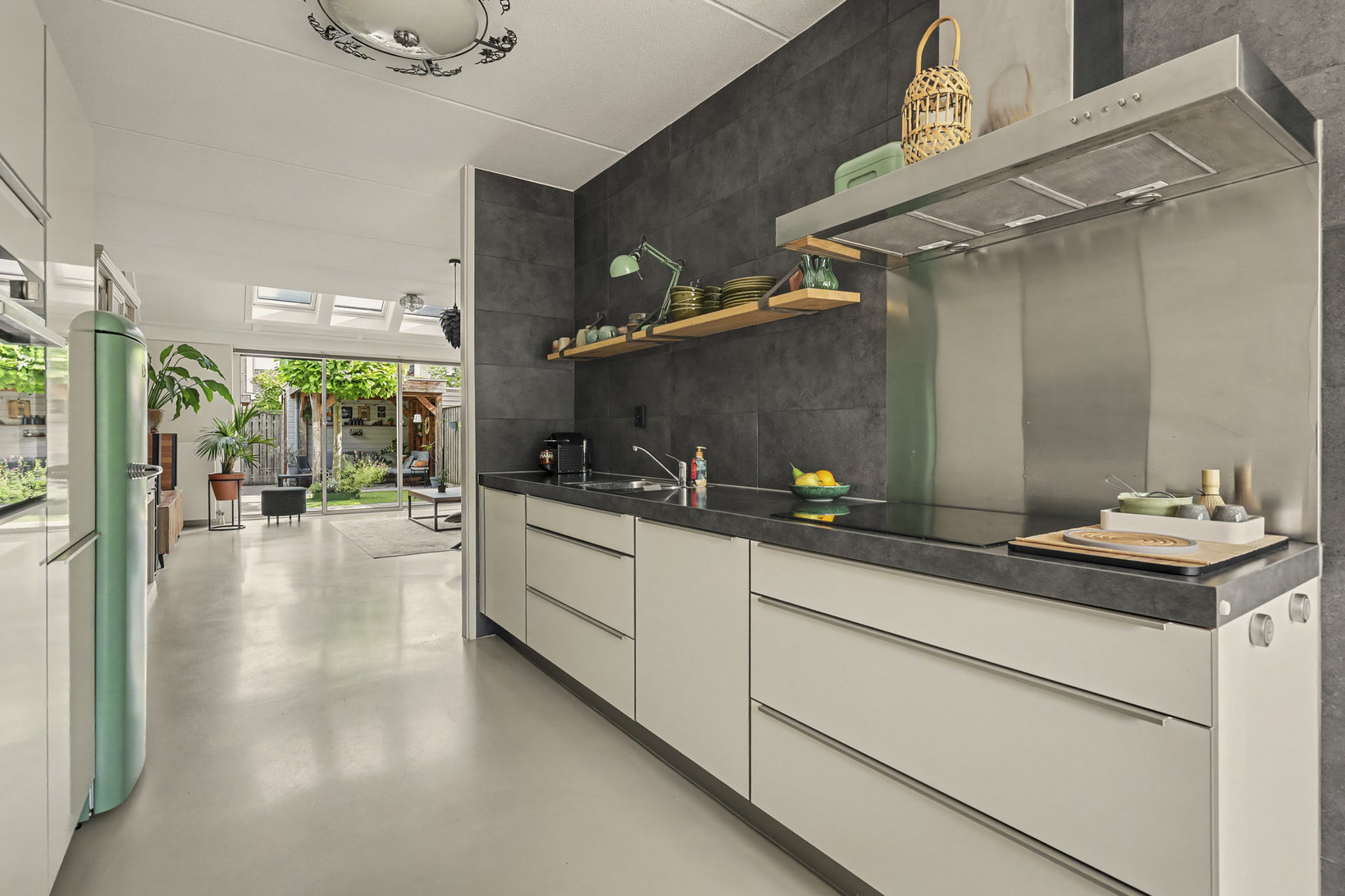 Tussenwoning te koop: Kustvaart 47, Arnhem