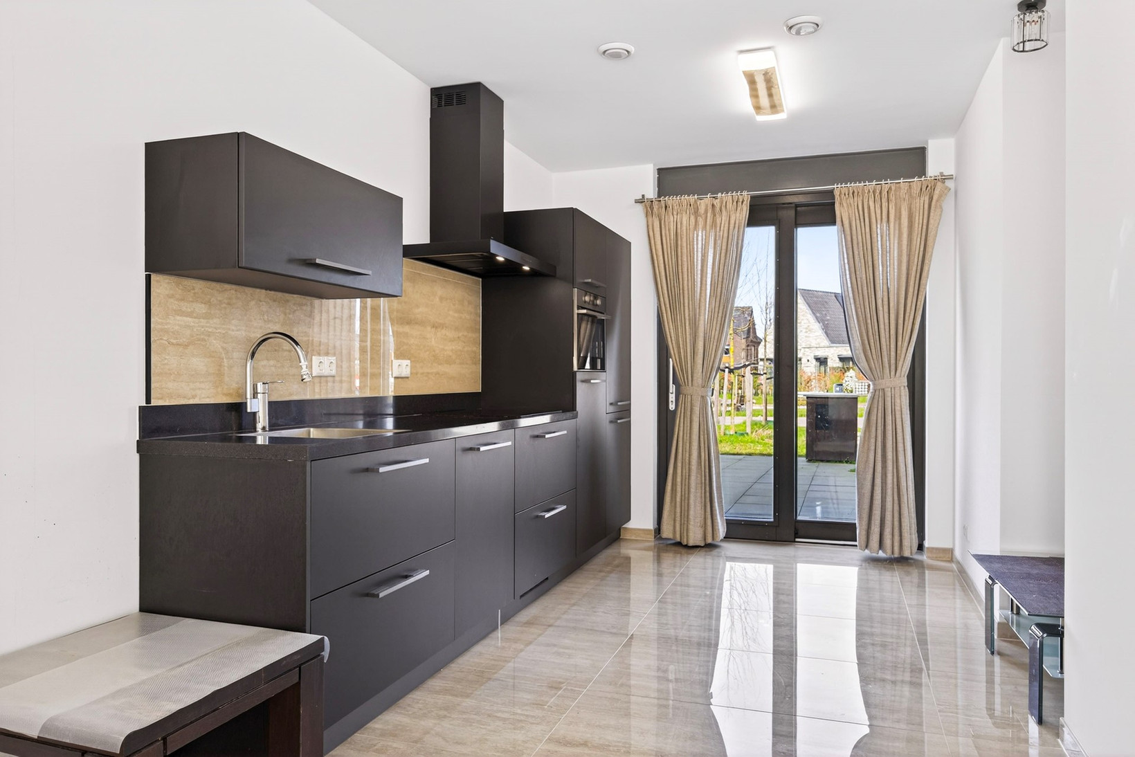 Tussenwoning te koop: Afsluitdijk 5, Arnhem