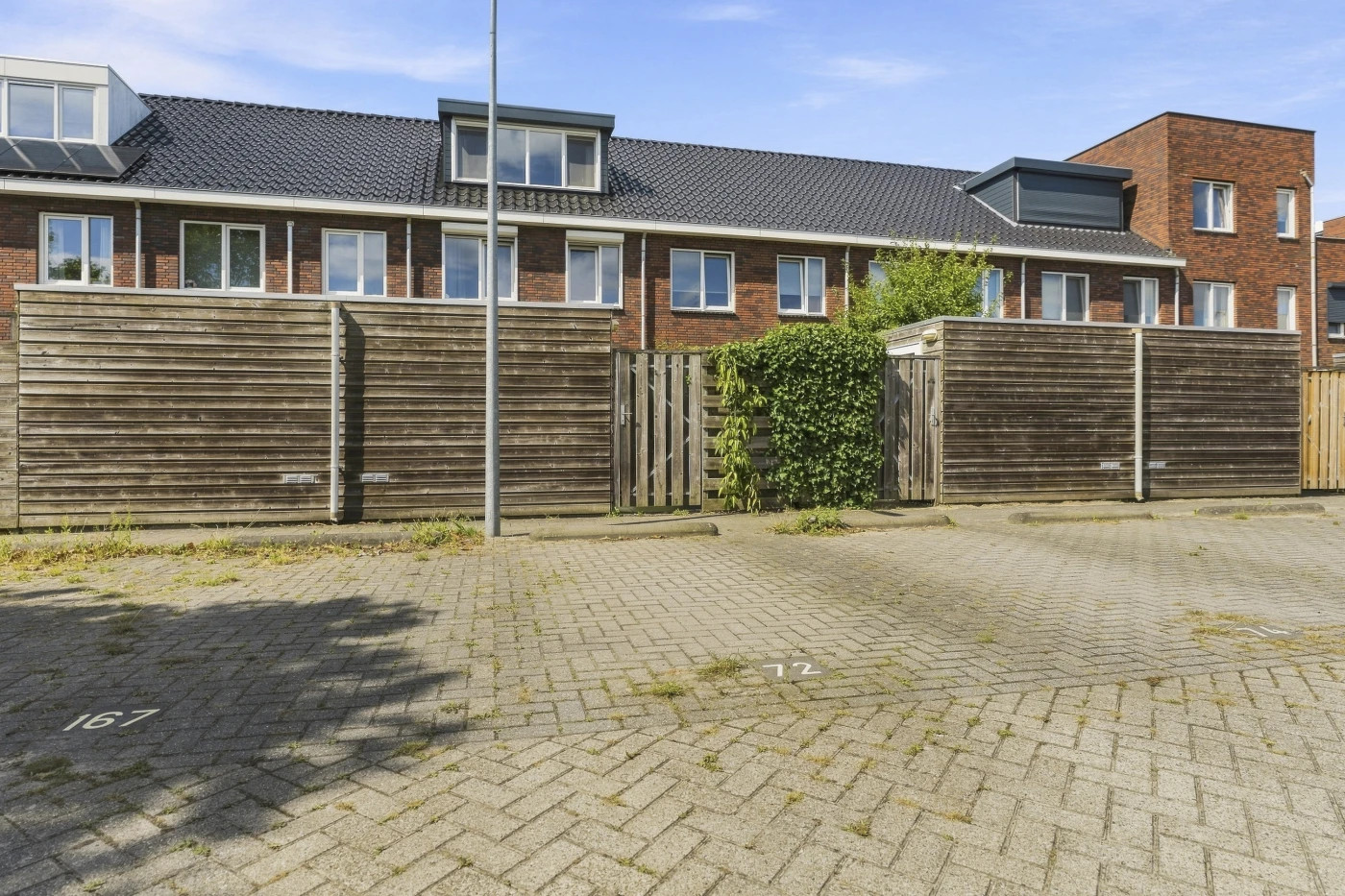 Tussenwoning te koop: Boreasplantsoen 72, Arnhem