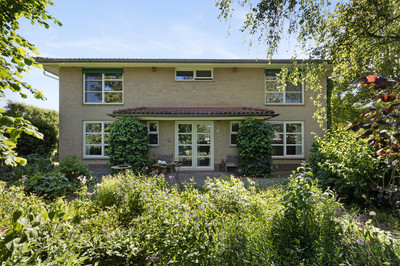 De Steeg 16