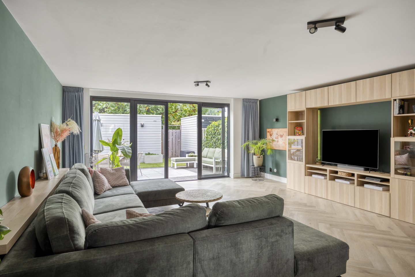 Tussenwoning te koop: Koningsboulevard 174, Huissen