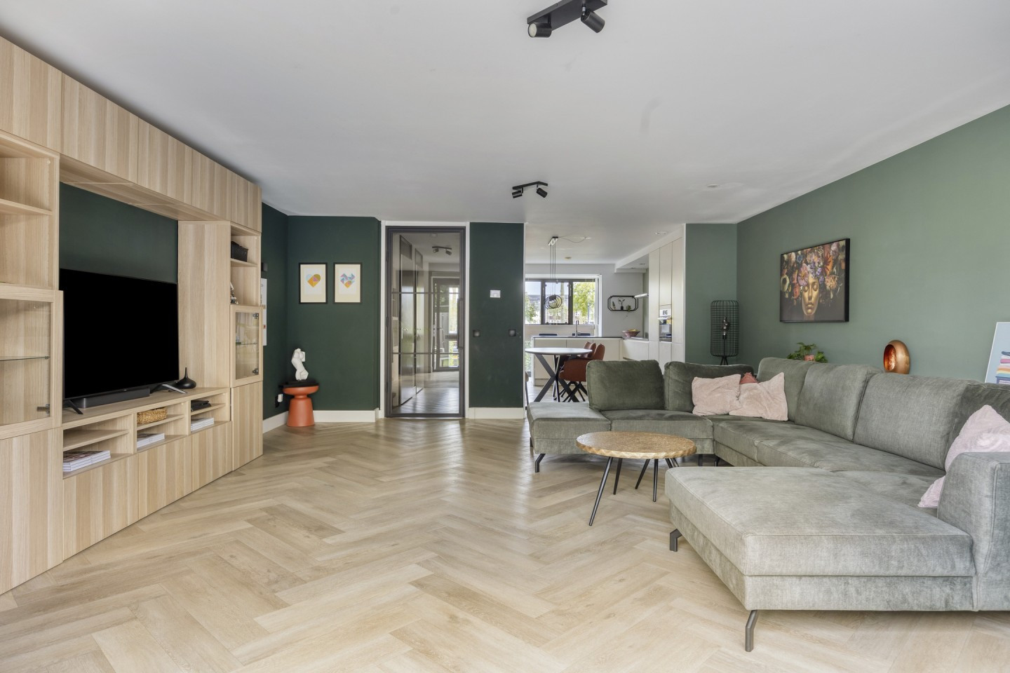 Tussenwoning te koop: Koningsboulevard 174, Huissen