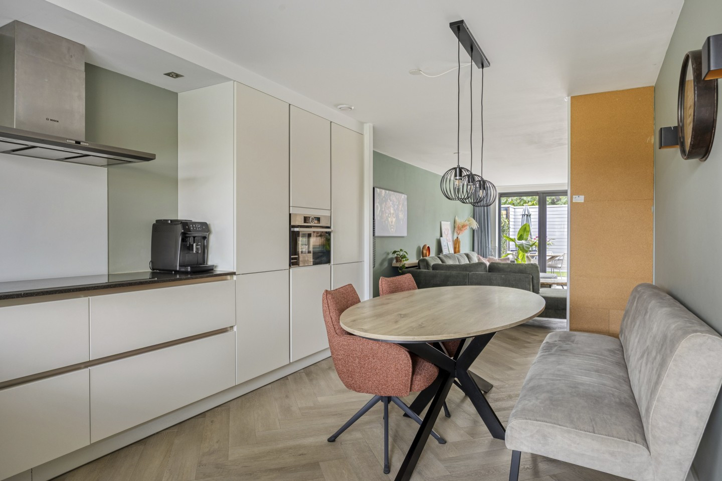 Tussenwoning te koop: Koningsboulevard 174, Huissen
