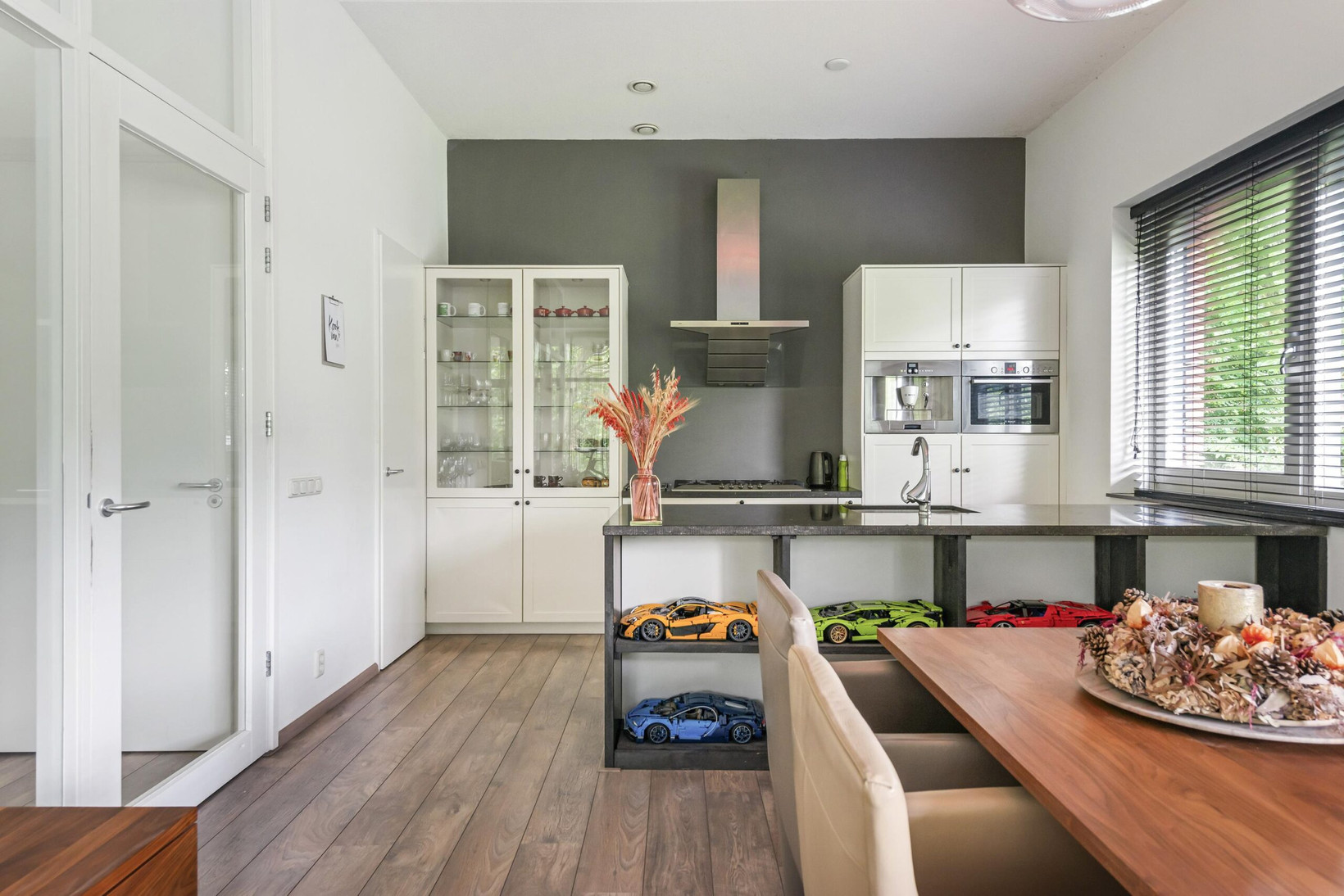 Tussenwoning te koop: W.A. Scholtenlaan 163, Doorwerth