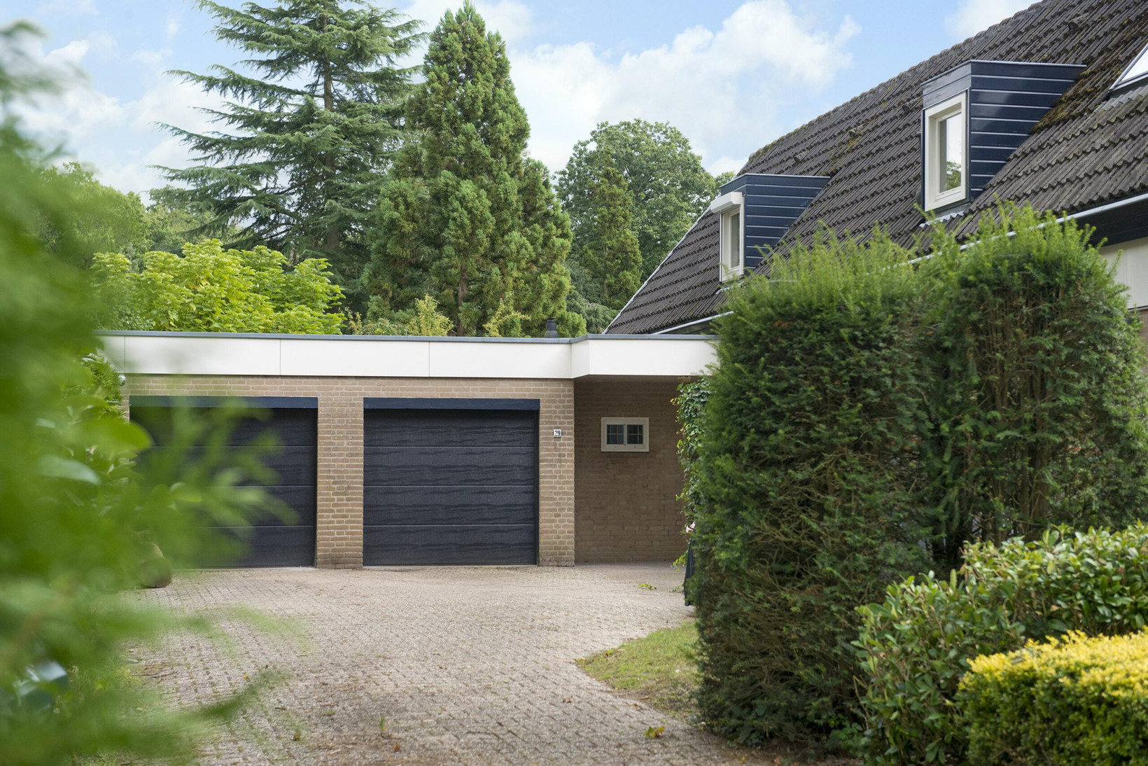 Twee-onder-één-kap te koop: Dopheidelaan 29, Heelsum